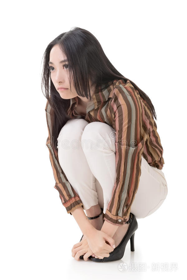 96间房主跳舞 弹壳酒吧